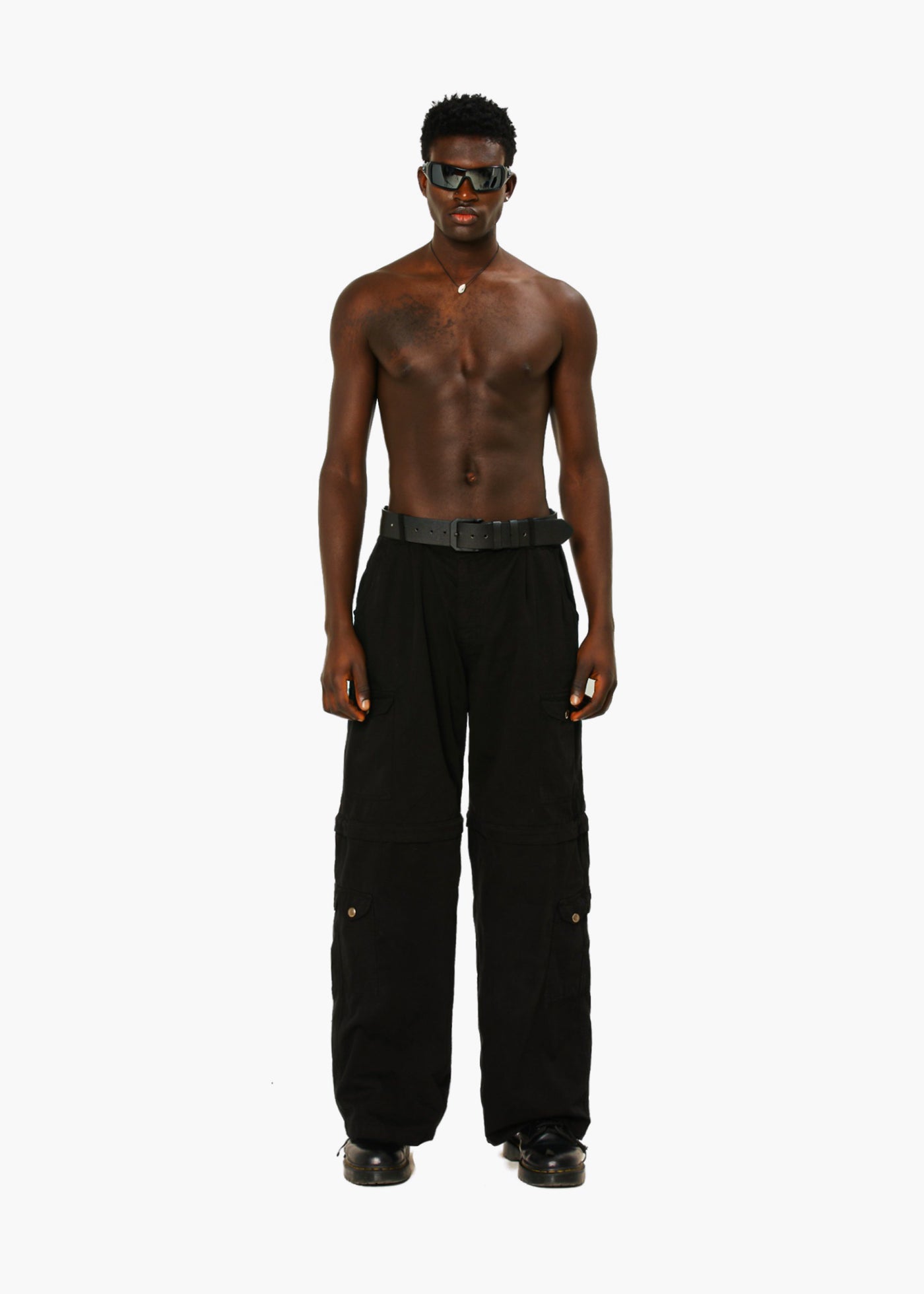 Black cargo pants/shorts